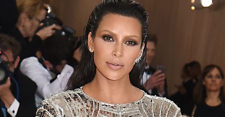 Kim Kardashian jest w trzeciej ciąży? Gwiazda nakręciła Snapa podczas robienia testów ciążowych!