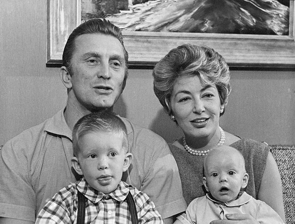 Kirk Douglas nie żyje. Był jedną z ostatnich wielkich legend Hollywood 
