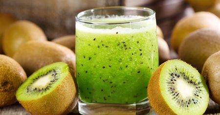 Koktajl z kiwi - przepisy na koktajle z różnymi dodatkami