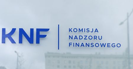 Afera w KNF. "Służby mogły zrobić więcej, ale działały wyjątkowo wolno"