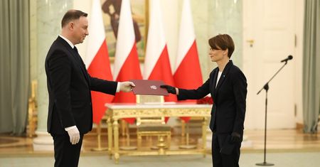 Jarosław Gowin nie jest już wicepremierem. Jadwiga Emilewicz jego następczynią