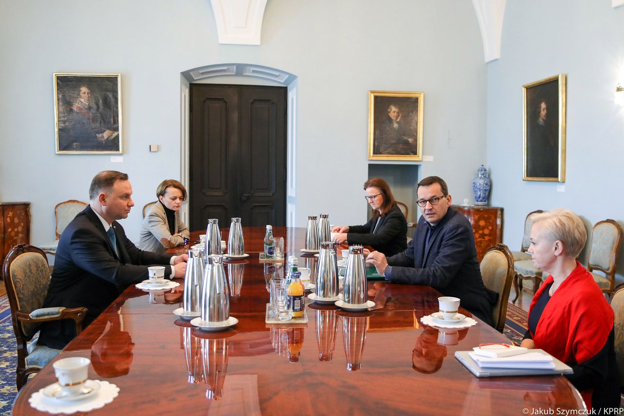 Prezydent ingeruje w tarczę antykryzysową. Zmiana dotyczy zwolnienia ze składek na ZUS