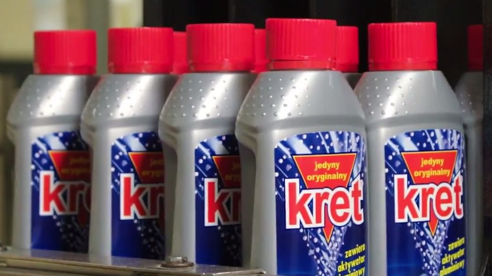 Marka Kret jest już synonimem środka do czyszczenia rur.