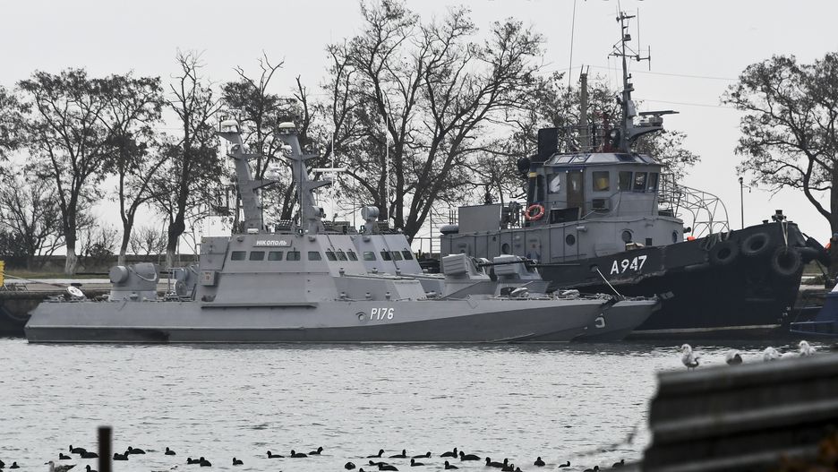 W niedzielę w Cieśninie Kerczeńskiej na Morzu Azowskim Rosjanie ostrzelali ukraińskie okręty