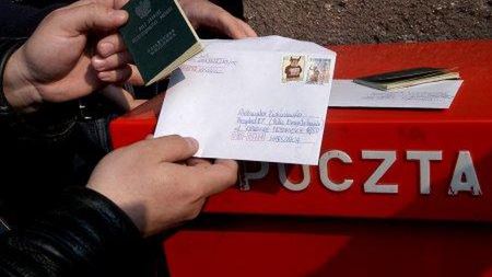 Książeczka dla prezydenta (fot. PAP/Jacek Bednarczyk)