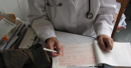 ZUS ostrzega w sprawie L4: Część zwolnień typujemy losowo. Każdy może być poddany kontroli