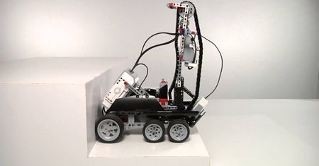 Miał być cud techniki, jest zabawka z Lego. Kompromitacja rosyjskiego programu robotyki