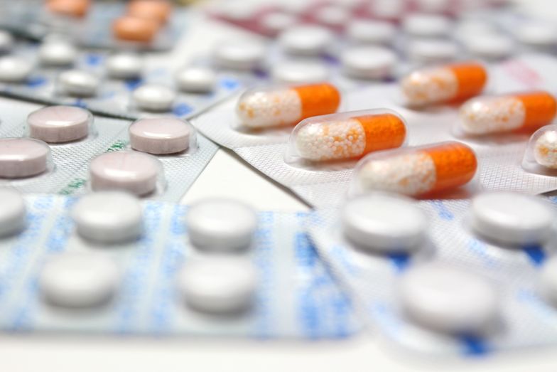 Minister Zdrowia apeluje do pacjentów, by nadal przyjmowali zapisane im leki