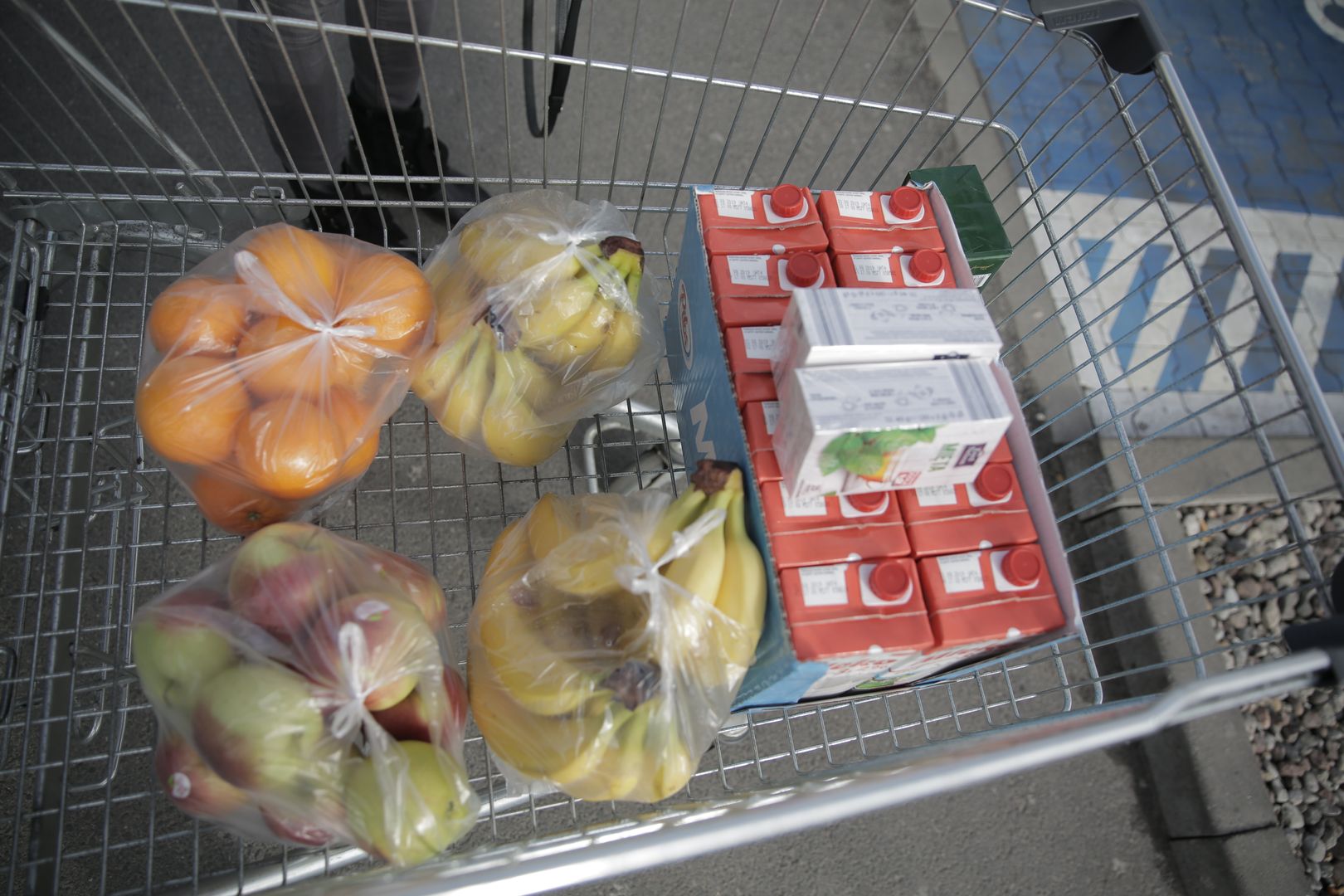 Lidl wprowadza warzywa bez opakowań. Zamiast plastiku - "tatuaż" 