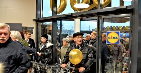 Wielka ofensywa Lidla. Wchodzi nawet do galerii handlowych