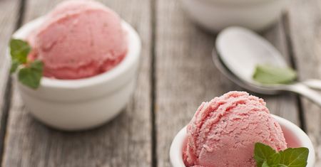 Lubisz kulinarne nowości? Oto przepis na przepyszne lody z kalafiora!