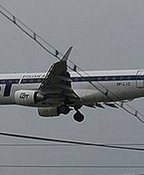 LOT przyjmuje studentów na staż