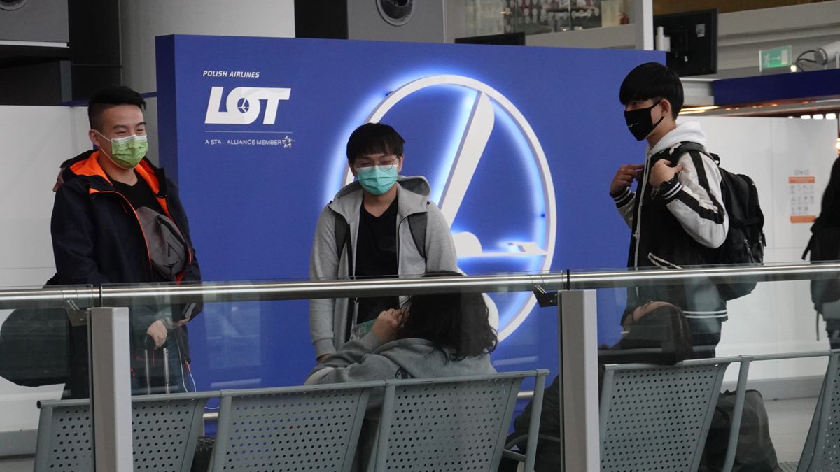 Linie lotnicze na razie działają normalnie. Nie ma mowy o anulowaniu lotów ani bezpłatnych zwrotach biletów do Włoch