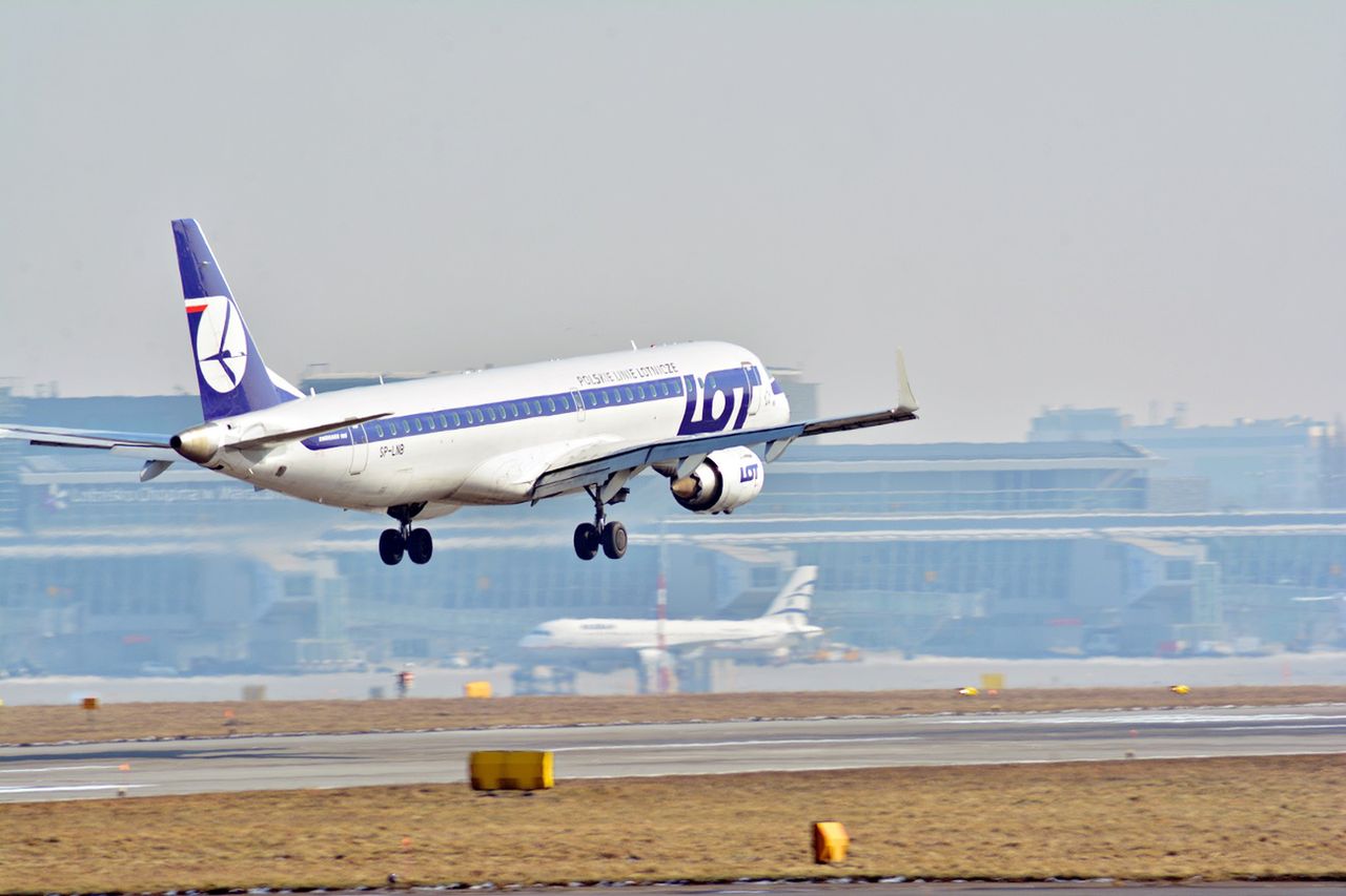 LOT i Wizz Air zawieszają połączenia do Włoch. Wszystko z powodu koronawirusa