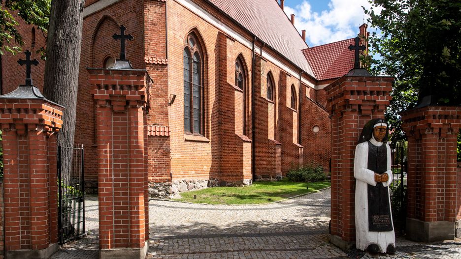 Na kościele w Pucku miała zawisnąć tablica upamiętniająca Lecha Kaczyńskiego