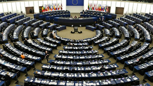 Wybory do Europarlamentu 2019. Poglądy partii politycznych w Latarniku Wyborczym.