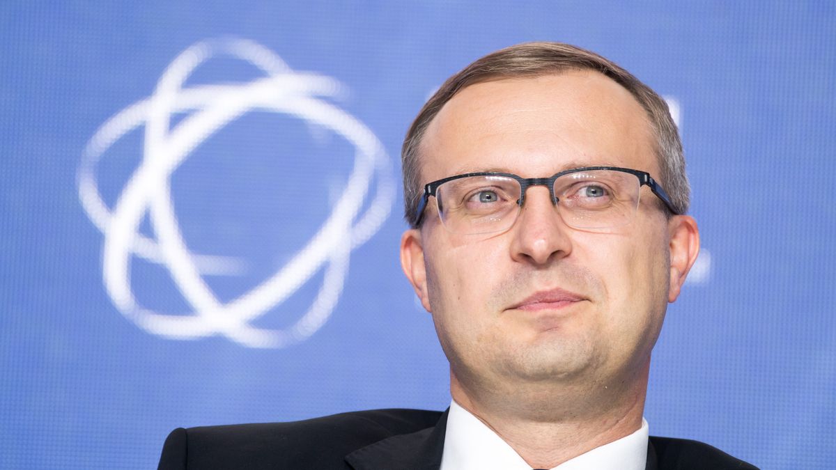 Paweł Borys jest prezesem Polskiego Funduszu Rozwoju, odpowiedzialnego a wdrożenie PPK