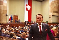 Parlament Europejski po brexicie. Dominik Tarczyński z PiS nowym europosłem. To kolejna funkcja dla polityka w UE