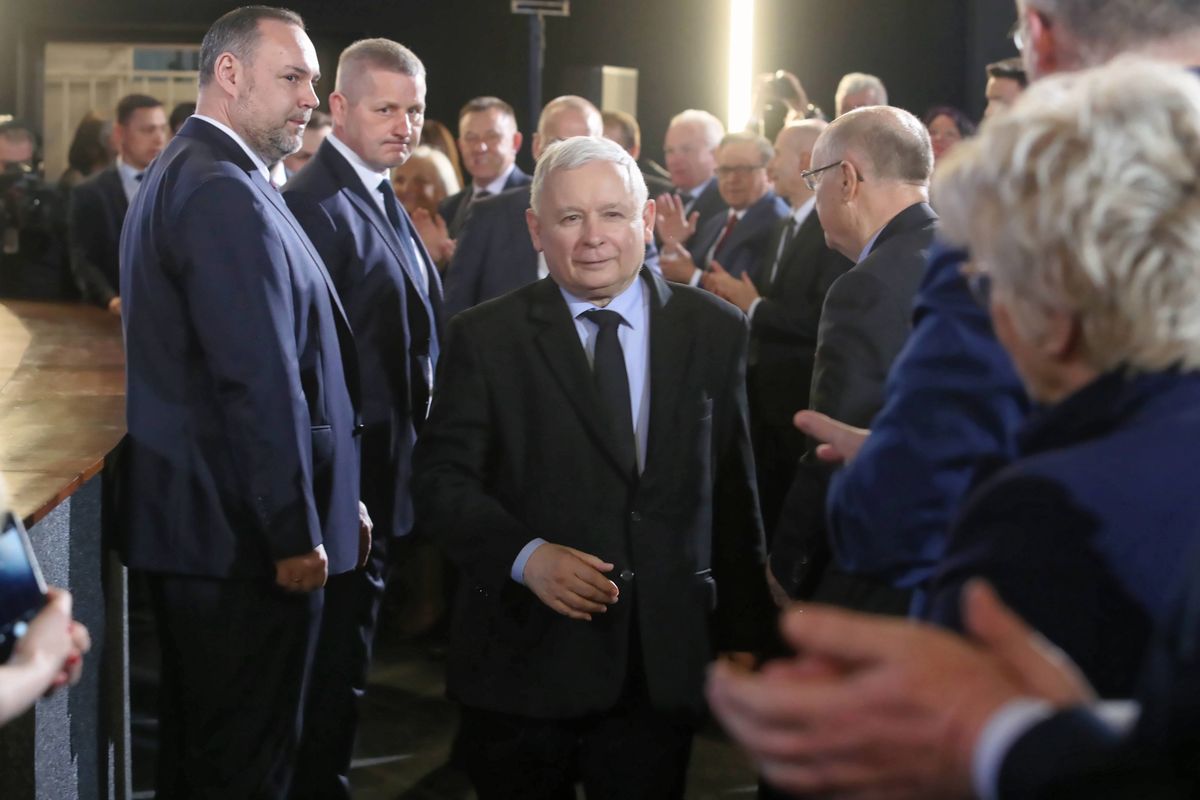 PiS szuka nowych pomysłów na kampanię. "Piątka Kaczyńskiego" ruszy w Polskę