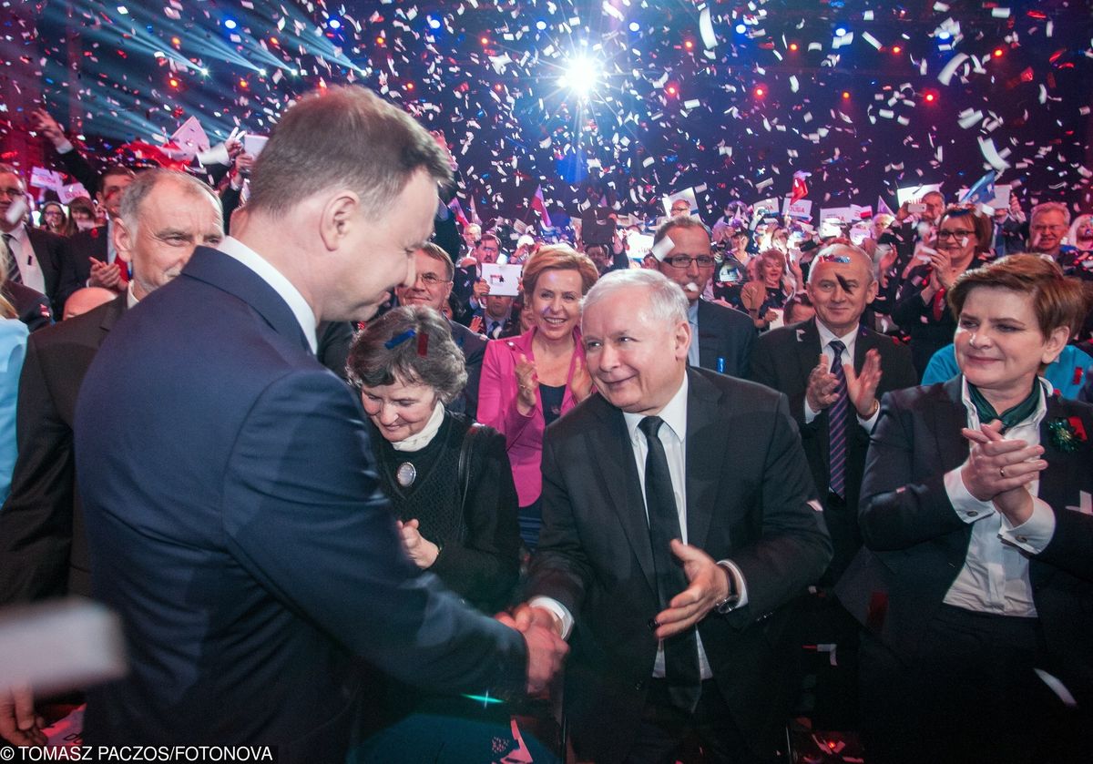Wybory parlamentarne 2019. Program wyborczy PiS i "hat-trick Kaczyńskiego". Stoi za tym Piotr Agatowski