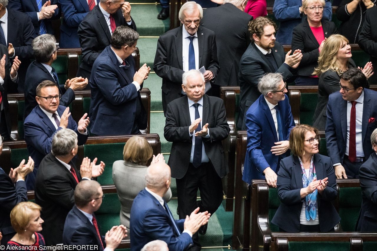 Takiego wyniku jeszcze nie było. Najnowszy sondaż dla PiS