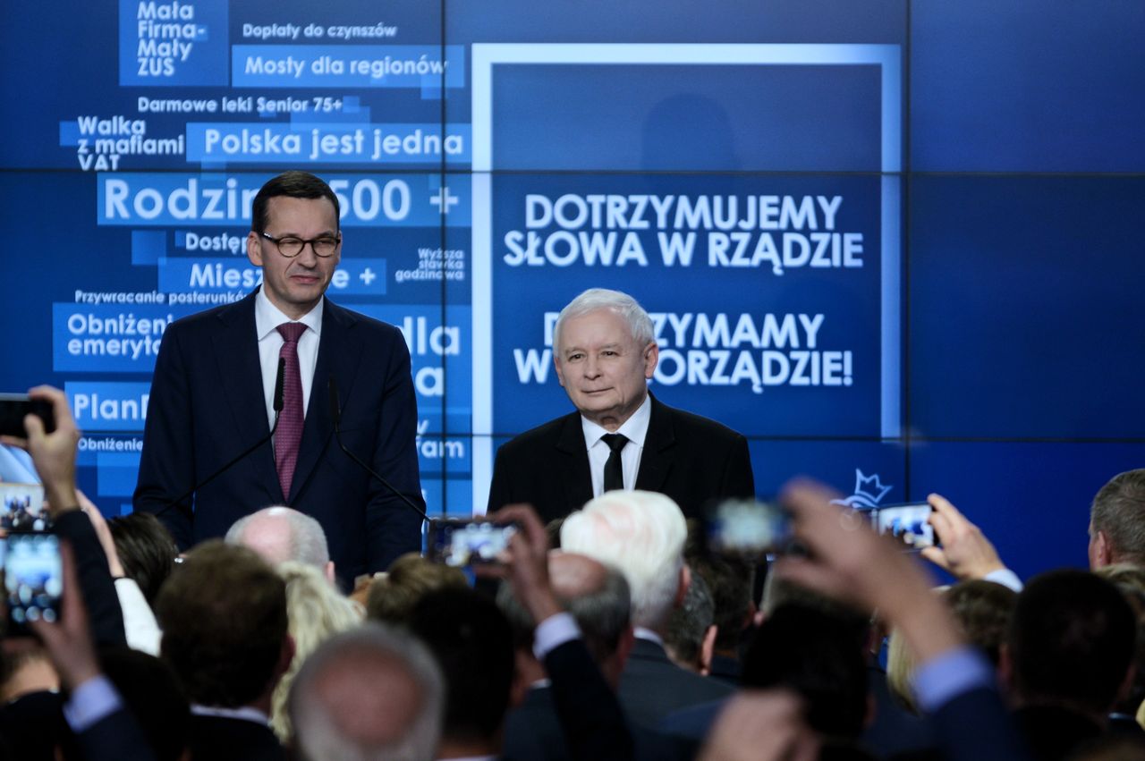 Herbata bez prądu. PiS przed Świętami z jasnym przekazem o cenach energii