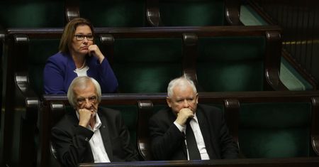Napisał o wewnętrznym sondażu PiS. Dziennikarz zwolniony z pracy