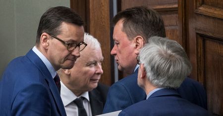 Komitet Wykonawczy PiS spotkał się przy Nowogrodzkiej. Znamy tematy rozmów