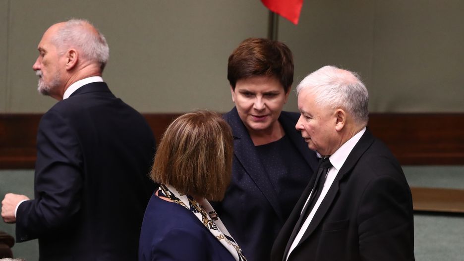 Antoni Macierewicz, Beata Mazurek, Beata Szydło i Jarosław Kaczyński