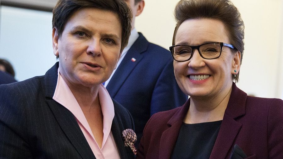 Premier Beata Szydło, minister edukacji narodowej Anna Zalewska