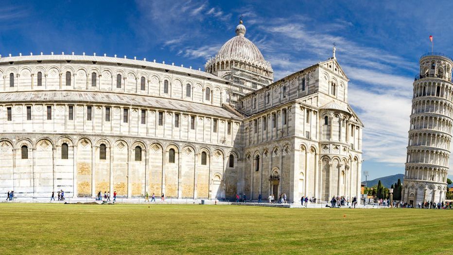 Leaning tower of Pisa, Italy