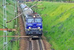 Trasa PKP Białystok-Warszawa. Ciężarówka uszkodziła sieć trakcyjną