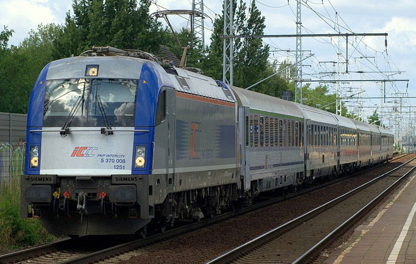 Nowy Dwór Mazowiecki: ewakuowano pociąg Intercity. Pasażer krzyczał, że ma bombę