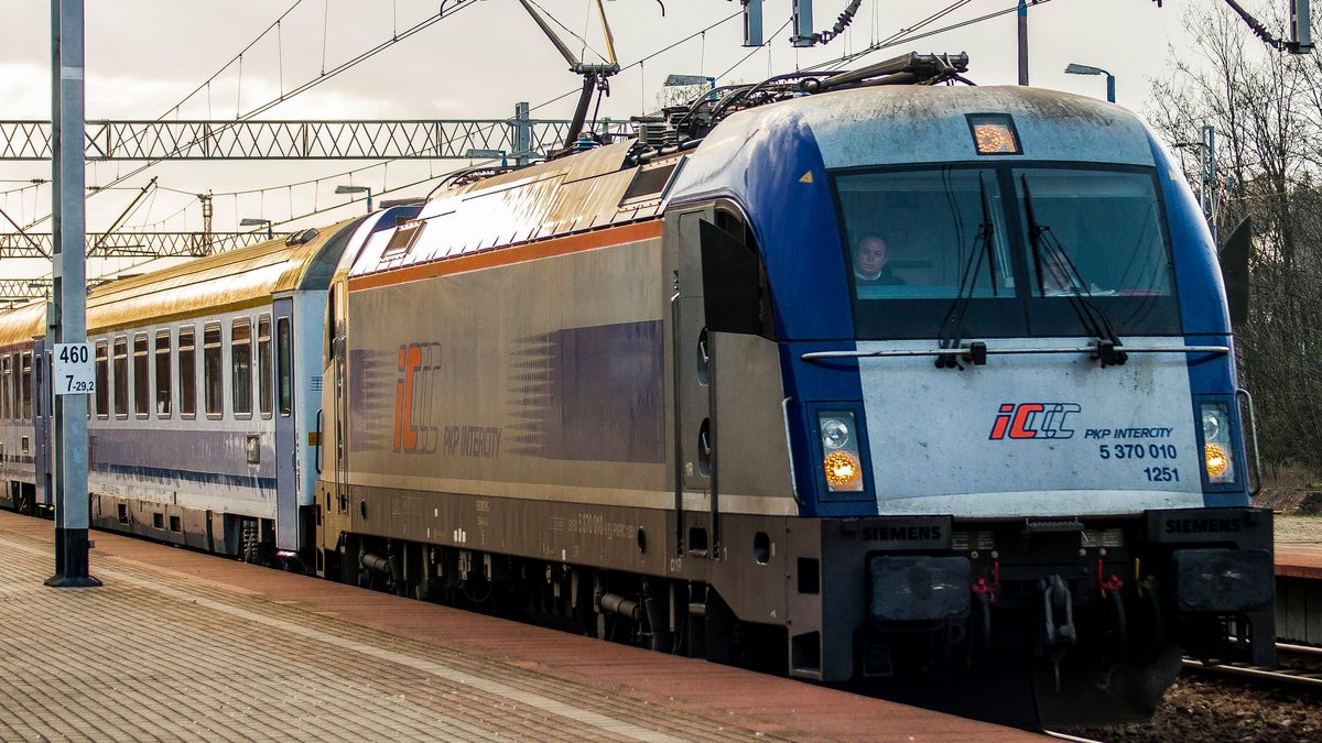 PKP ma coraz większe problemy z punktualnością.