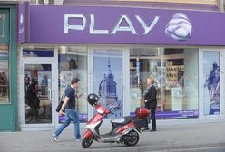Nocne telefony rozwścieczyły klientów Play. Rzecznik przeprasza