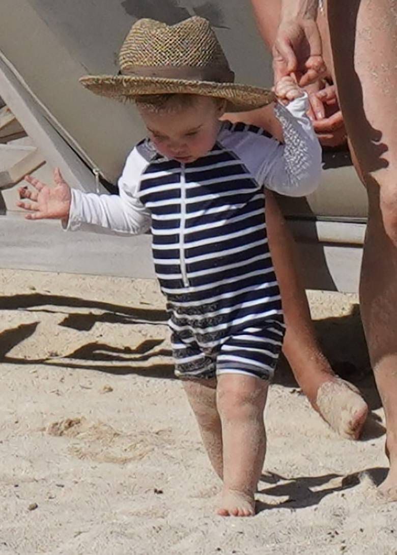 Arthur, syn Pippy Middleton na St Barts