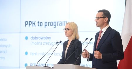 "Money. To się liczy". PFR grozi karami brokerom