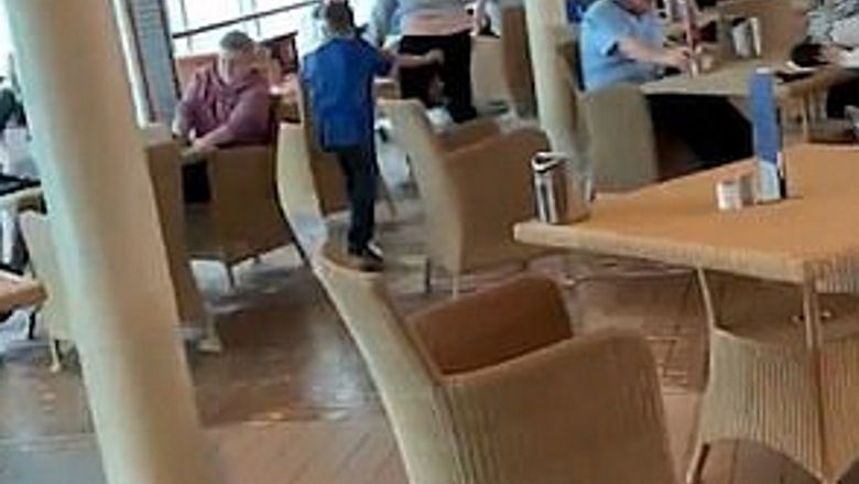 Pasażerowie nic sobie nie robią z faktu, że pogoda się załamała 