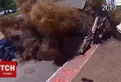 Kijów: awaria rury doprowadziła do zniszczenia samochodów