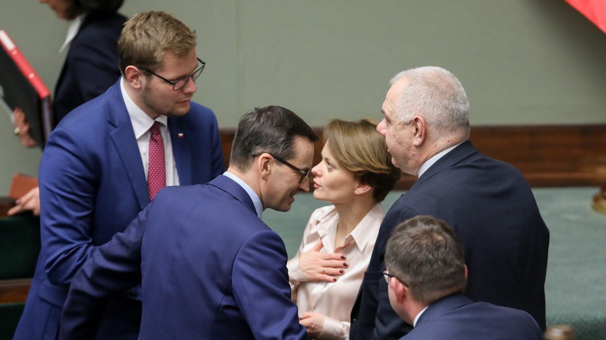 Jadwiga Emilewicz tłumaczy rząd z podatku cukrowego