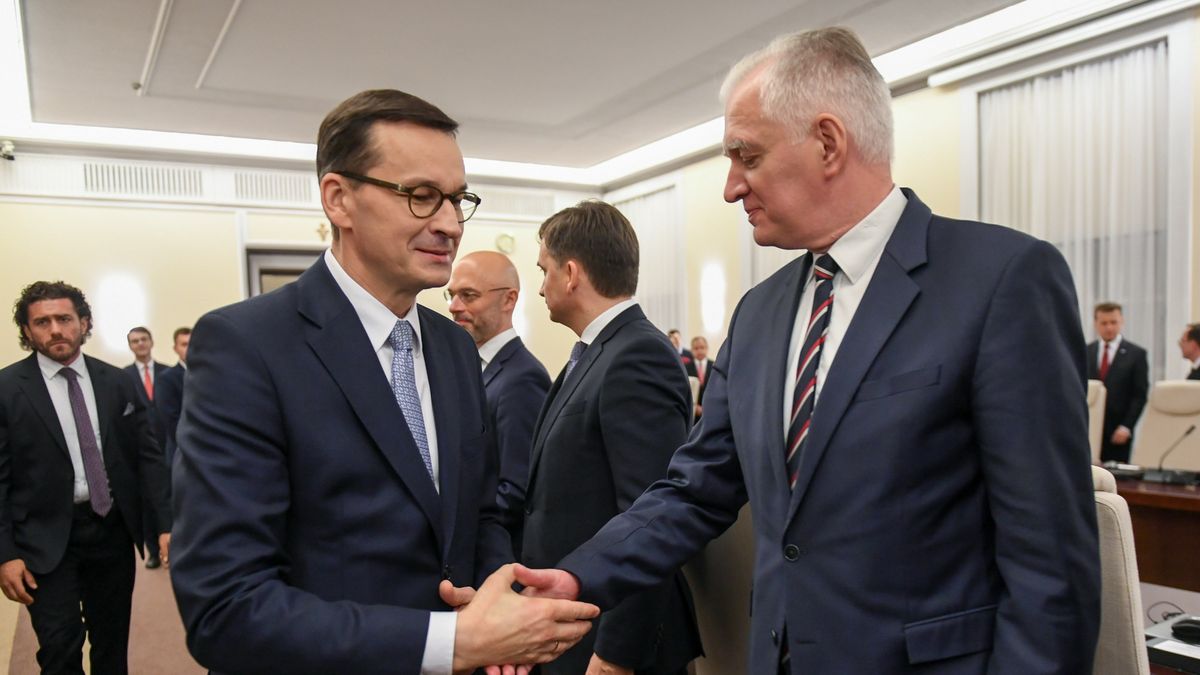 Walka o budżet. Rząd ma problem, szuka pieniędzy. Ekonomiści mówią, skąd je weźmie