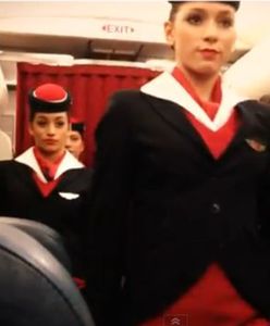 "Gangam style" w wykonaniu stewardess