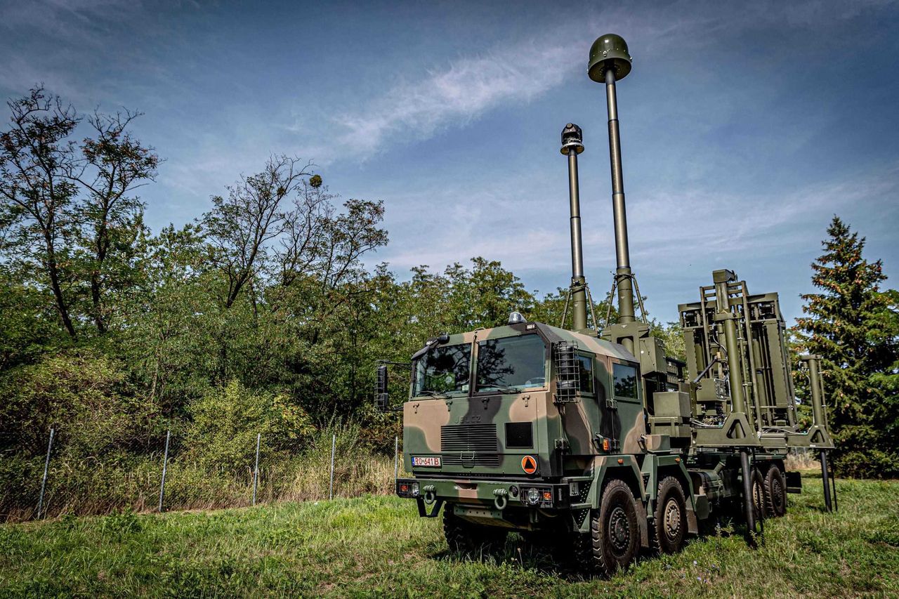 MSPO 2019: MBDA i PGZ prezentują wyrzutnię pocisków CAMM na samochodzie Jelcz