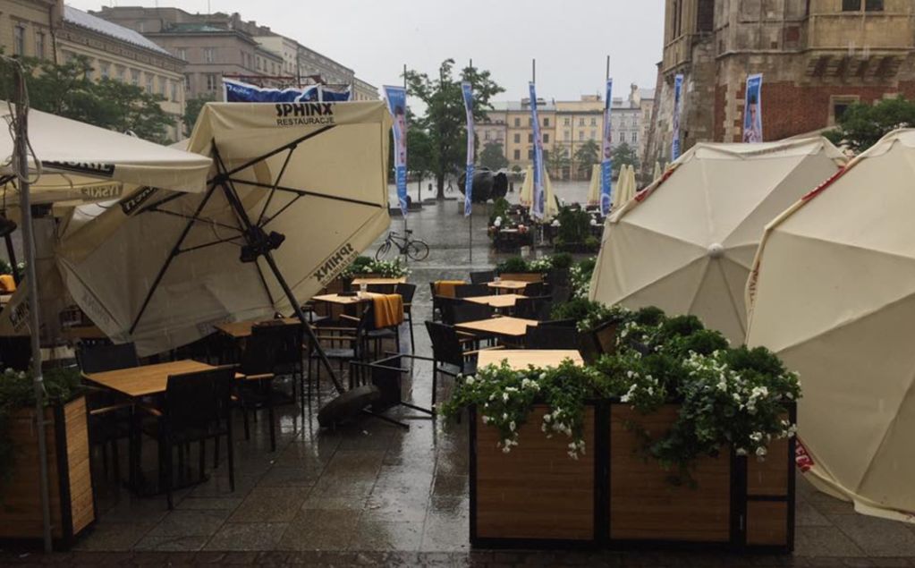 Olbrzymia nawałnica przetoczyła się przez Kraków