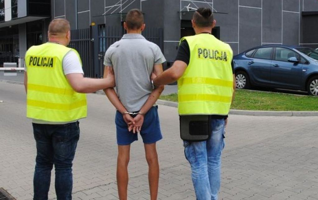 Brutalne pobicie taksówkarza i pasażera. 8 osób usłyszało zarzuty