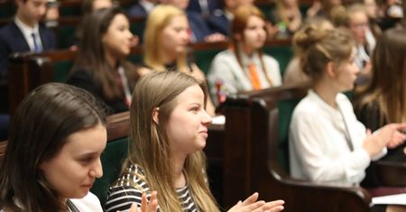 Lech Wałęsa ostro skomentował Sejm Dzieci i Młodzieży. Ostre słowa do Anny Zalewskiej