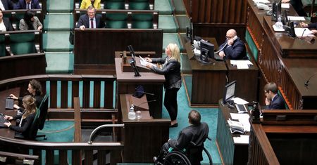 Debata w Sejmie na temat dwóch projektów ustaw autorstwa PiS
