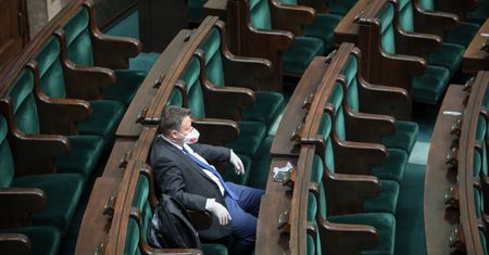 Tarcza antykryzysowa przyjęta przez Sejm. Teraz trafi do Senatu