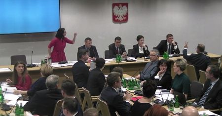 Komisja Sprawiedliwości i prace nad projektem PiS ws. sędziów. Burzliwe obrady