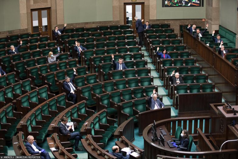 Sejm przyjął ustawę o "Tarczy Antykryzysowej 1.1".